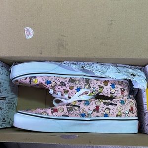 Peanuts vans